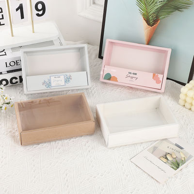 صندوق هدايا ملابس مخصصة عالية الجودة وشخصية لتصميم غلاف تغليف الجوارب والملابس والإكسسوارات مع نافذة