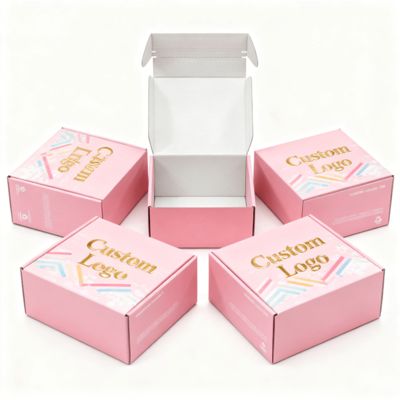 صناديق الورق المموجة الفاخرة حسب الطلب صناديق الورق المقوى الهدية البريد البريدي حاوية الشحن لتعبئة الملابس