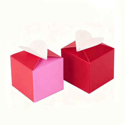 أطلق العنان للسحر، أحب صندوق البطاقات الحصري على شكل قلب، بطانة إسفنجية لامعة غير لامعة، كل لحظة خاصة، شموع مقبض