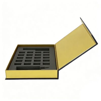 فاخرة المعدات الممتازة المغناطيسية إغلاق علبة الورق المقوى الصلبة الحزمة مربع هدية الورق المتطاطي للمستحضرات التجميلية